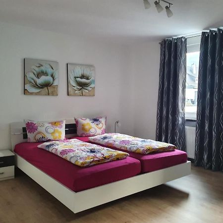 Ferienhaus Schnitzius Kinheim Bagian luar foto